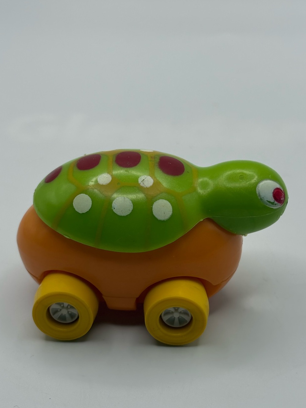 VTG 1970’s Tonka Gigglers Turtle Oval Shaped Yellow Wheels Toy Car Hong Kong 2”